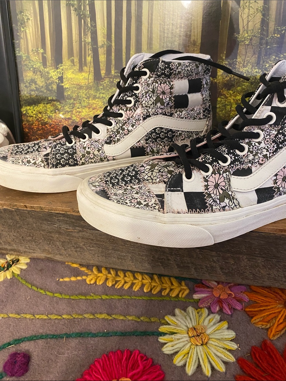 Vans High-Top Floral Sneakers in Black & Pink, has white laces, liked the black - Picture 3 of 9